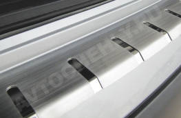 Накладка на задний бампер для Ford Mondeo 01-06 г.в.